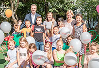 Андрей Иванов и Анжела Пухова открыли первые 2 из 7 запланированных на 2018 год новых детских площадок в Одинцово